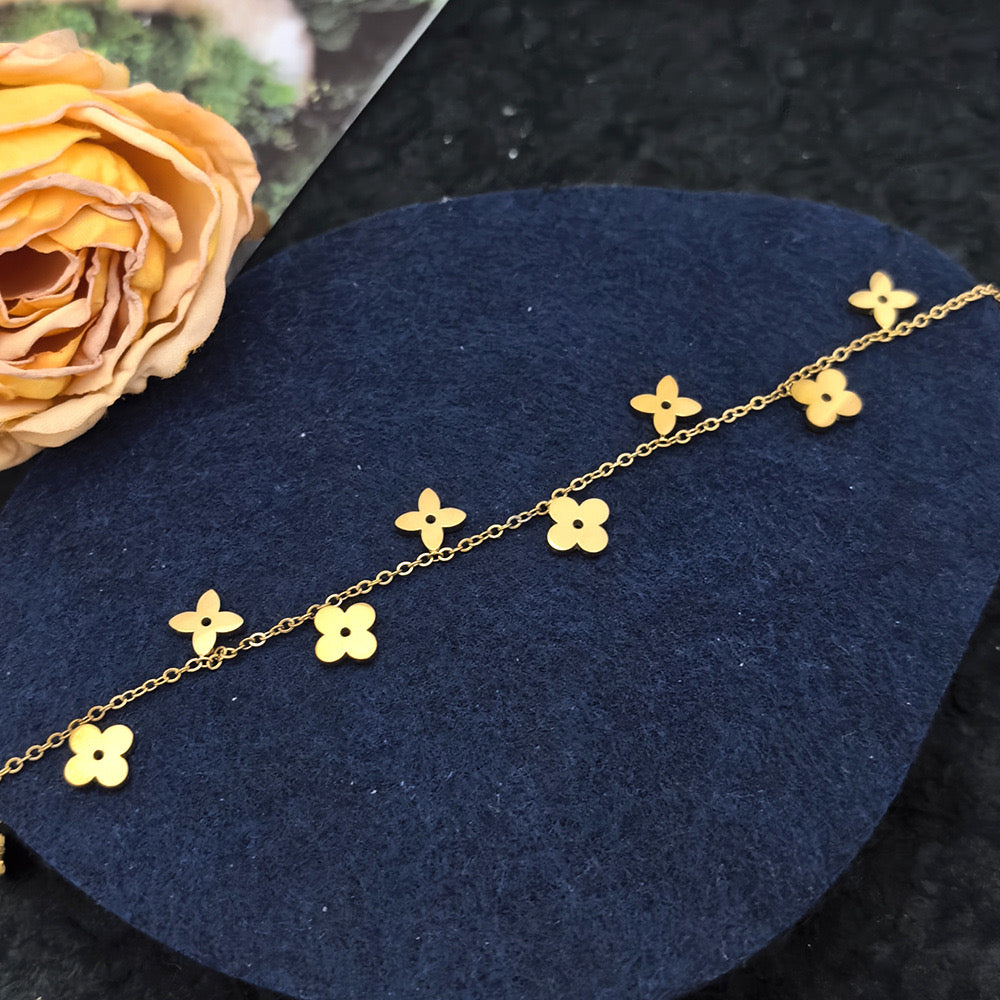 LV Pendant Gold Necklace