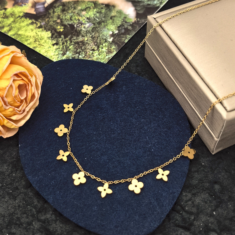 LV Pendant Gold Necklace