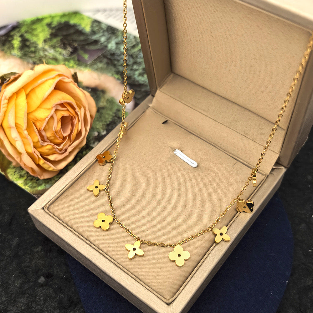 LV Pendant Gold Necklace